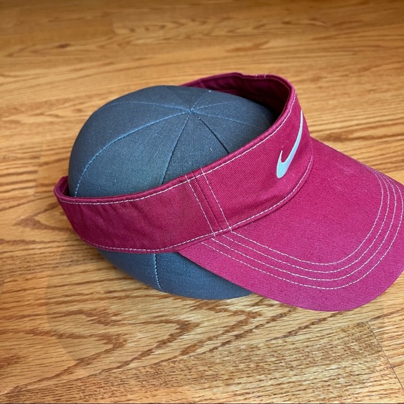 Nike Golf Burgundy Visor 100% Cotton OSFA - Picture 3 of 5